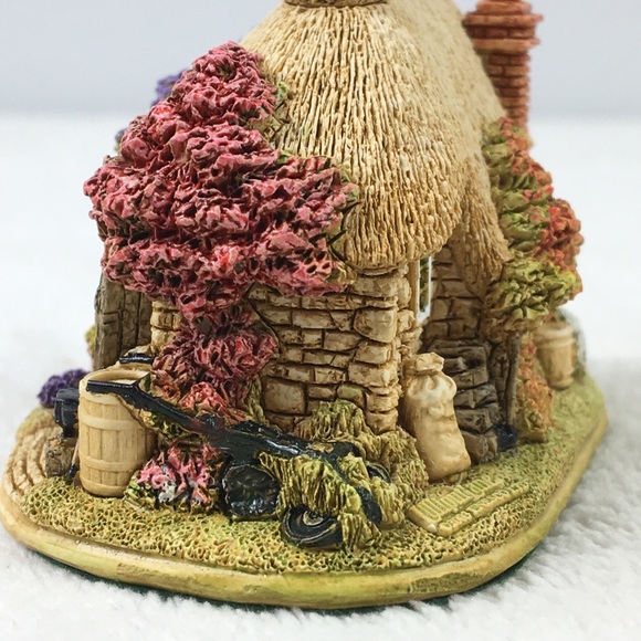 Vintage 2003 LILLIPUT LANE Where Sparks Fly (L2631) mini UK cottage collectable - Picture 7 of 13